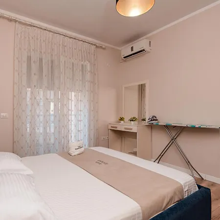 Apartamento Loris 206 *